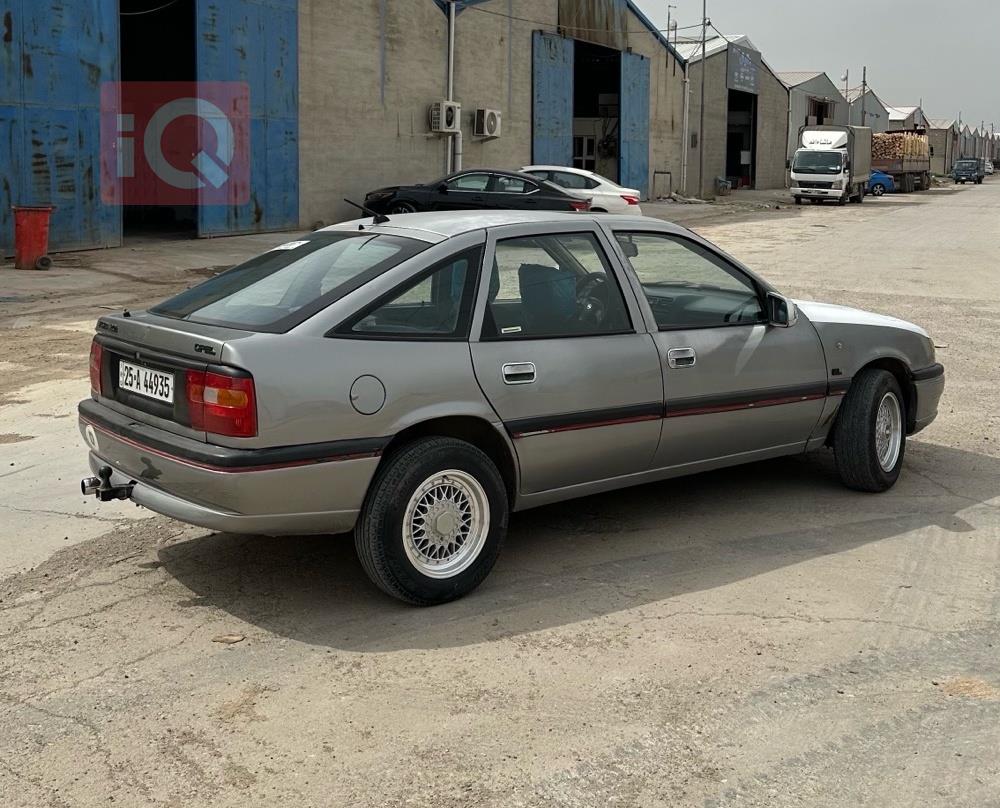 اوبل فيكترا